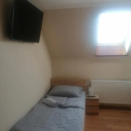 Nad Wilczym Potokiem مزرعة للإقامة مينزغوجة